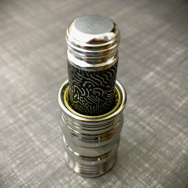 The Quantum Wave (Polished-Ti w/ Rhodium & Engraved Black DLC)